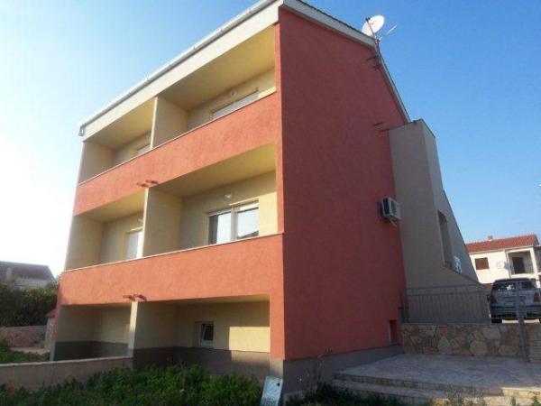Apartmani Marina