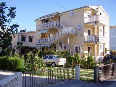 Apartmani Takač