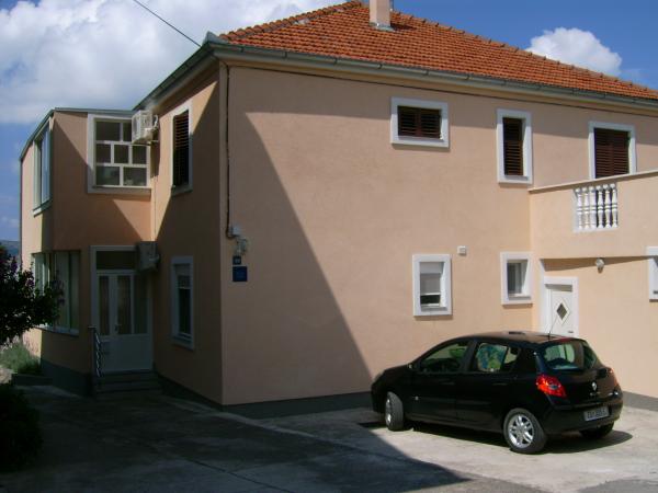 Apartmani Zrilić
