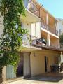  ApartmaniBlažević se nalaze na samom ulazu u Makarsku, u mirnom predjelu orijentiranom prije svega...