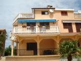 Apartmani Dino