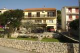 Gomilica - Hrvoje Čorkalo - Dubrovačka 1, Tisno, otok Murter