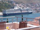 Apartman Iris nalazi se na poluotoku Lapad u jednom od najpopularnijih turističkih područja Dubrovnika...