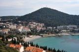Apartman LUNA se nalazi u mirnom predjelu  Lapada ,200m od plaže, 2km od starog grada Dubrovnika, Kompletno...