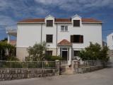 Apartmani Martinović  su kompletno opremljeni apartmani  koji se nalaze iznad Dubrovnika u  malom...