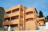 Apartments Tonina
