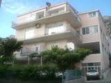 Novi apartmani moderno uredeni zadovoljit ce svacije potrebe sa prekrasnim pogledom na more i planinu...