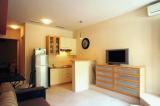 Nov,kompletno i suvremeno opremljen studio apartman u mirnom dijelu Splita. Apartman se sastoji od sobe...