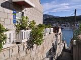 The apartments consist of one or two bedrooms, living room, kitchen / diner, bathroom with a bathtub...