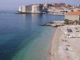 apartmani se nalaze u centru Starog Grada,kompletno i suvremeno opremljeni,5 minuta do plaže
