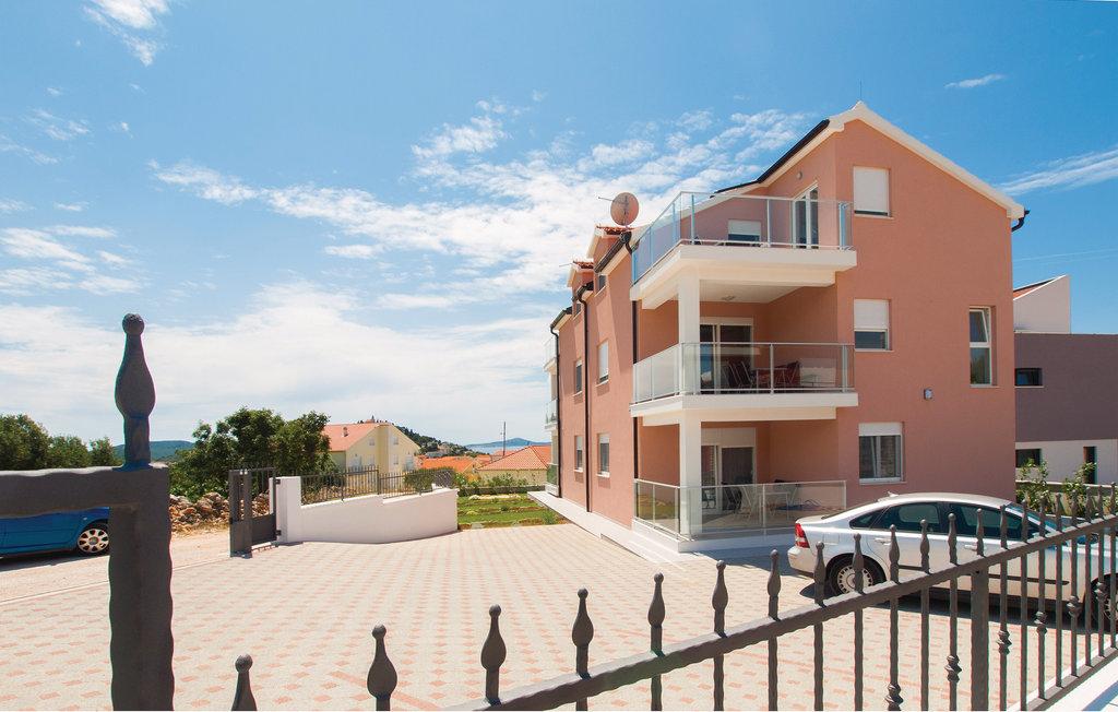 Apartmani Tribunj Apartmani Paula Apartmanija.hr