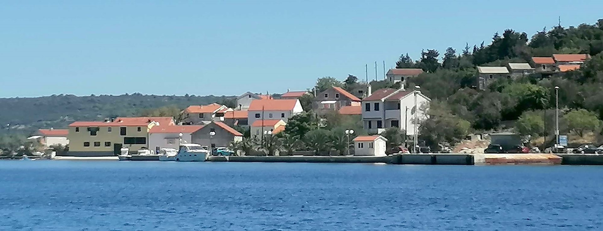 Pza Cu Rava Apartmani Rava | Apartmanija.hr
